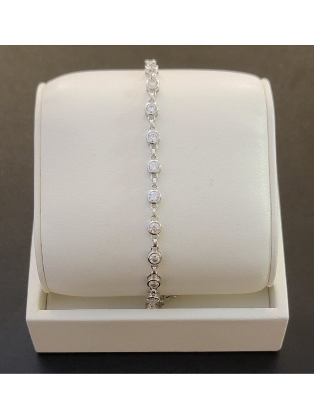 2.2 CTTW Moissanite Bezel Link Bracelet 14K White Gold Plated Brass 7" NWT